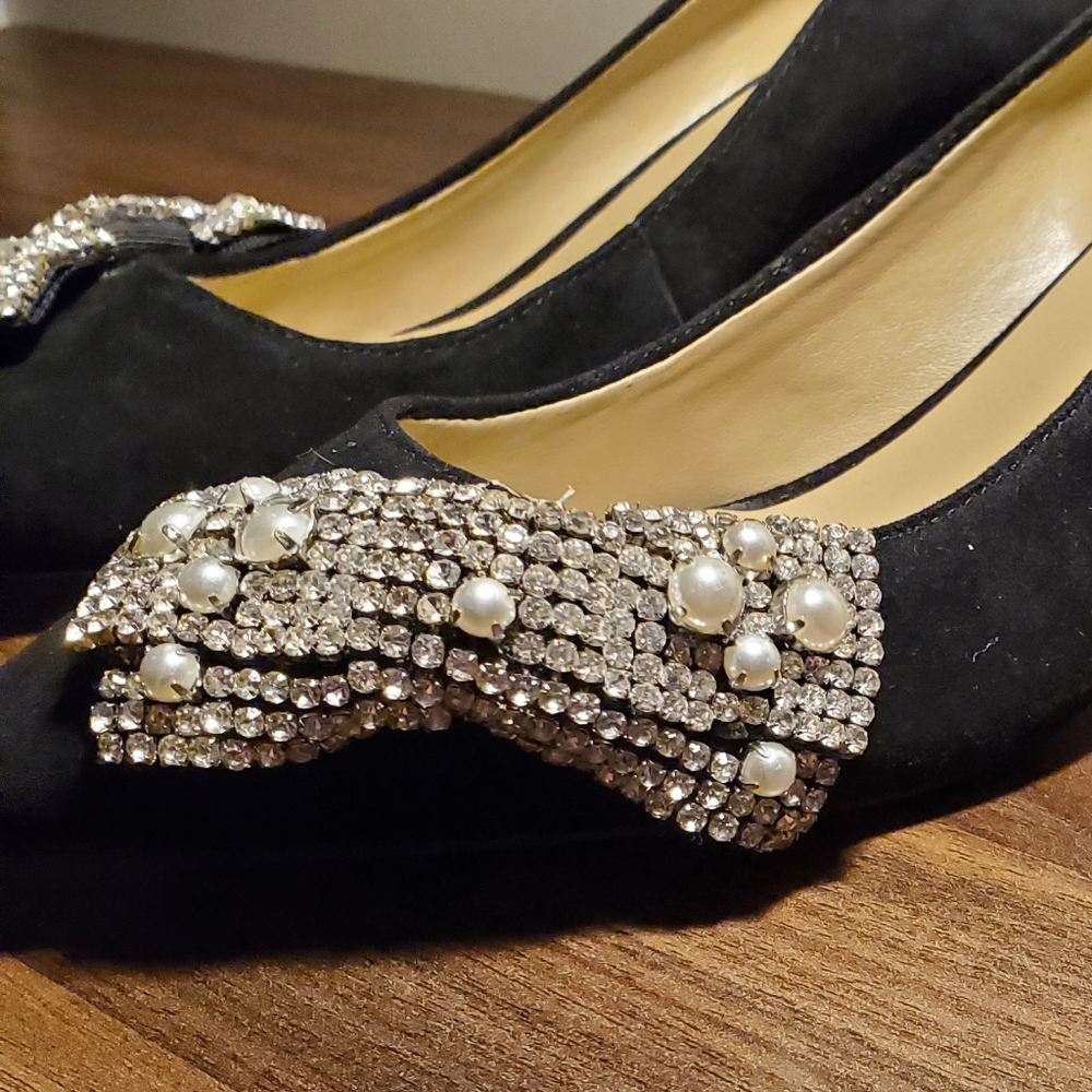 Ann Taylor NWoT Suede Kitten Heel Rhinestone Bow - Picture 4 of 8